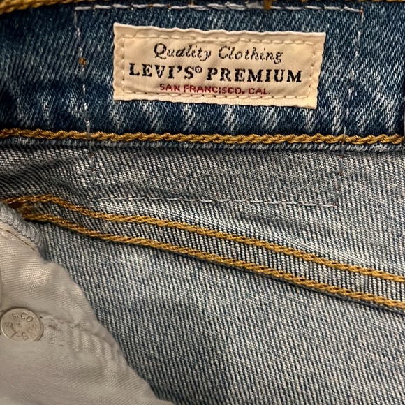 Levi’s Wedgie Straight Leg Jeans in 30 x 26 - Picture 11 of 16